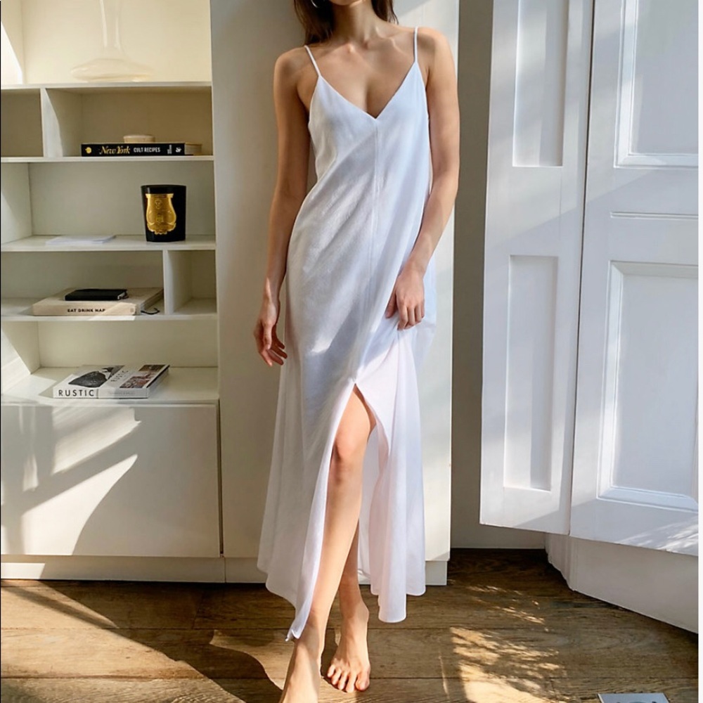 Aritzia Lustria Dress